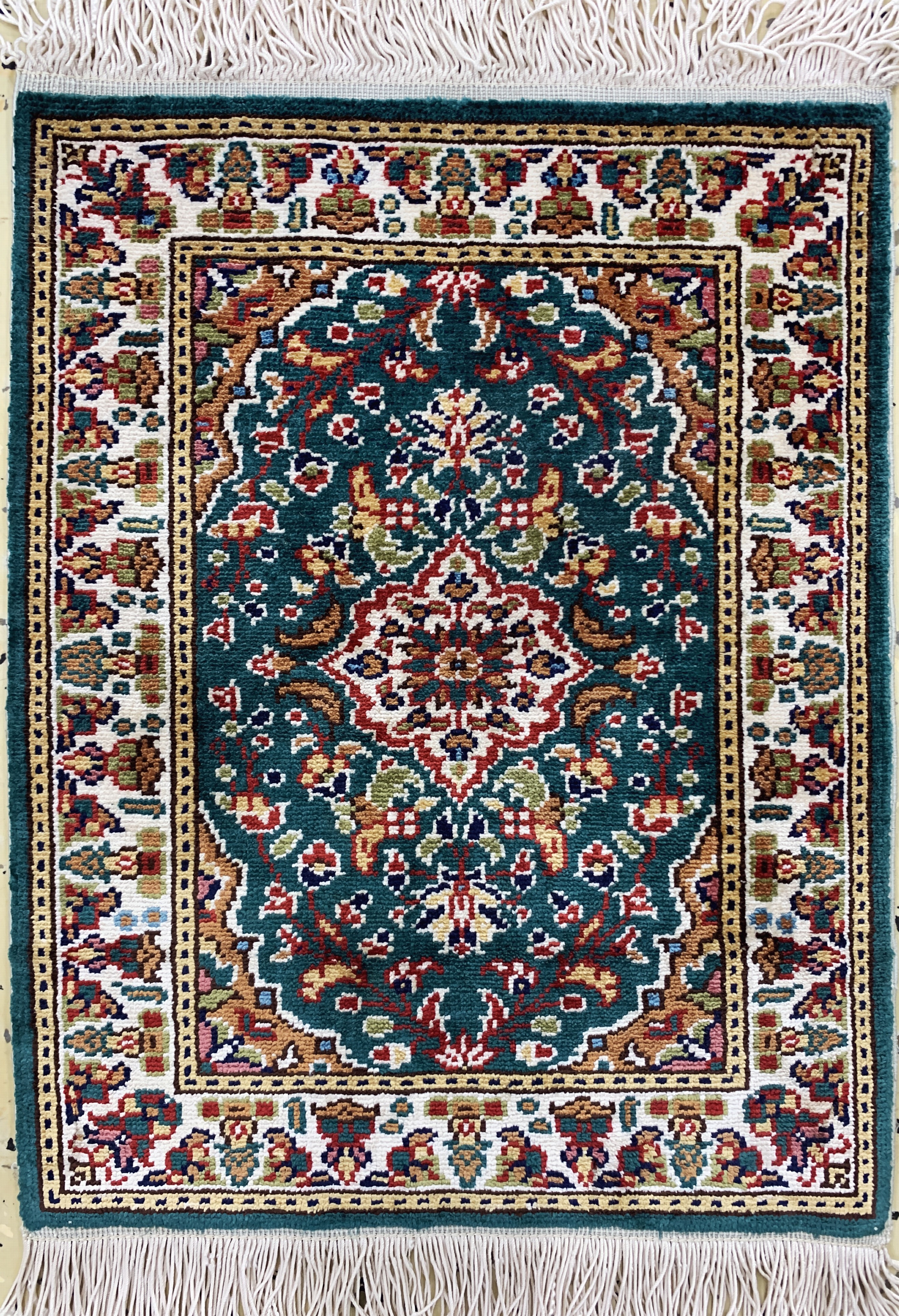 Image 27119681 - Seiden Kayseri, Türkei, Neuwertig, reine Naturseide, ca. 40 x 32 cm Schätzpreis: 290, ...