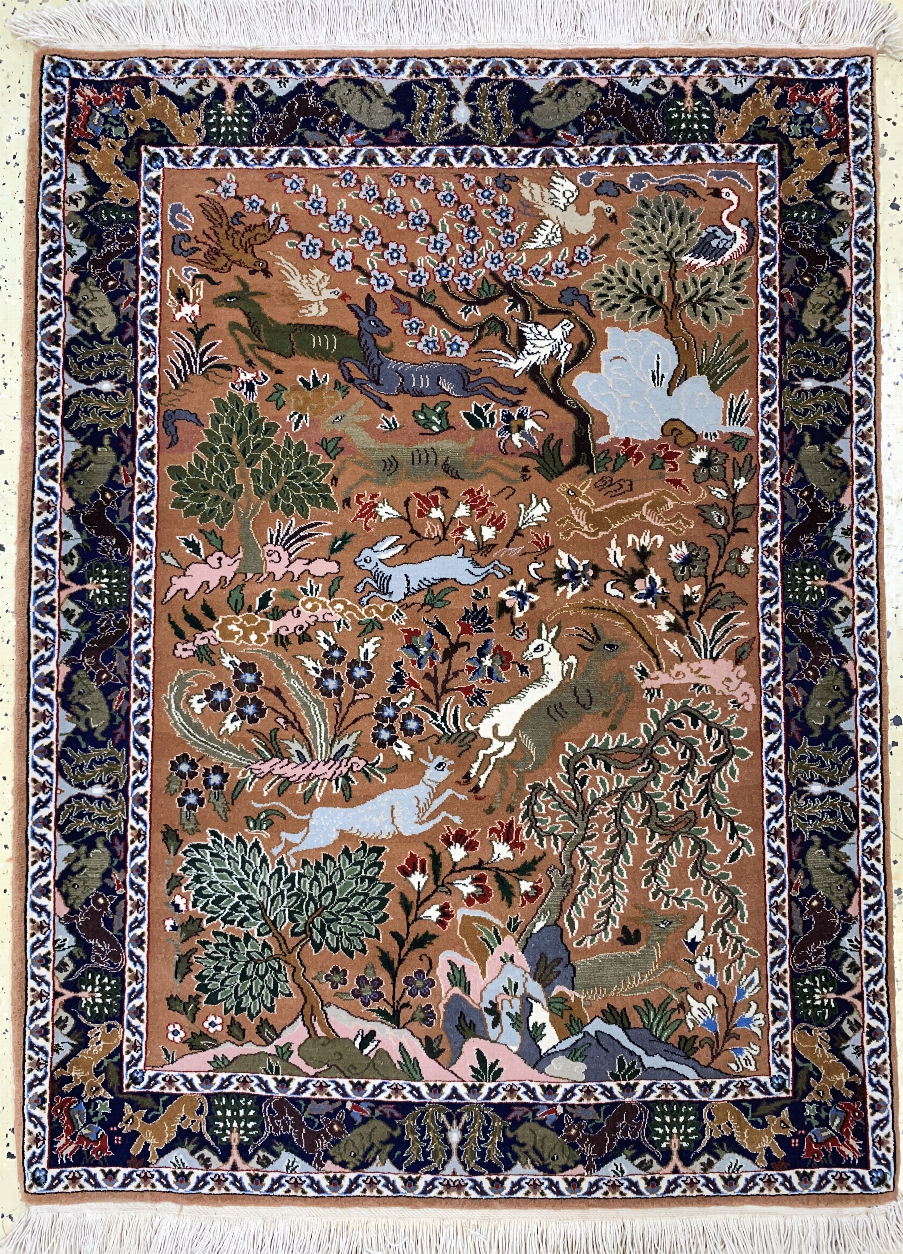 Image 27119690 - Esfahan fein, Persien, Neuwertig, Korkwollemit und auf Seide, ca. 114 x 86 cm ...