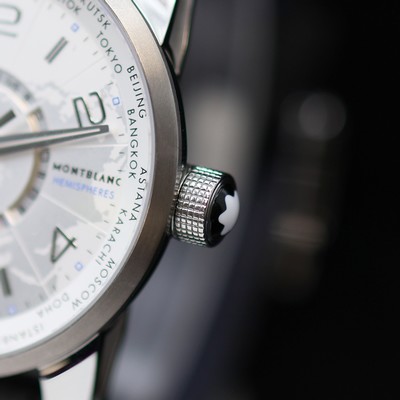 27119613c - MONTBLANC Timewalker Hemispheres ungetragene Armbanduhr mit Weltzeitanzeige Referenz ...