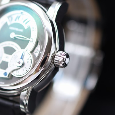 27119643c - MONTBLANC Nicolas Rieussec Rising Hours ungetragener Armbandchronograph Referenz M108790, ...