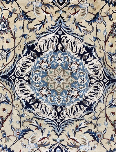 27119649d - Nain fein(9 La), Persien, Mitte 20.Jhd, Korkwolle mit Seide, ca. 316 x 203 cm, ca. ...