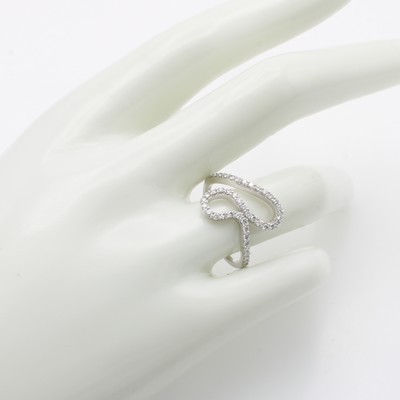 27119651a - Ring mit Brillanten, WG 585/000, geschwungen gearb., Brill. zus. ca. 0.50 ct Weiß/si, ...
