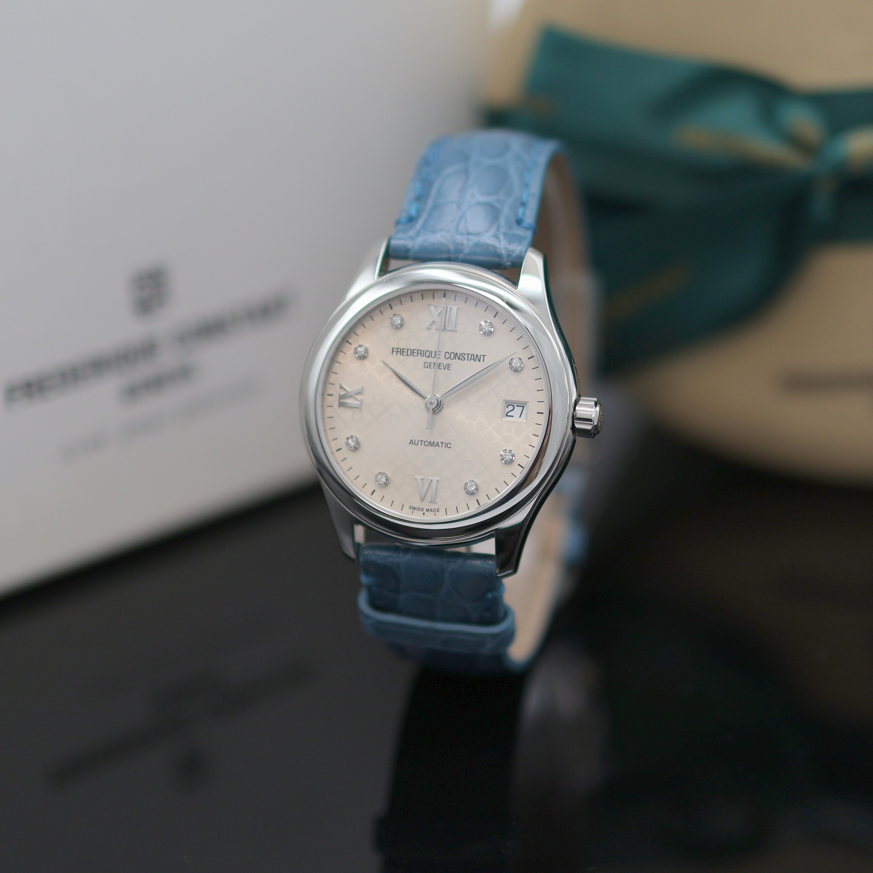 Image 27119713 - FREDERIQUE CONSTANT ungetragene Damenarmbanduhr Referenz FC-303LGD3B6, Automatik, beids. ...