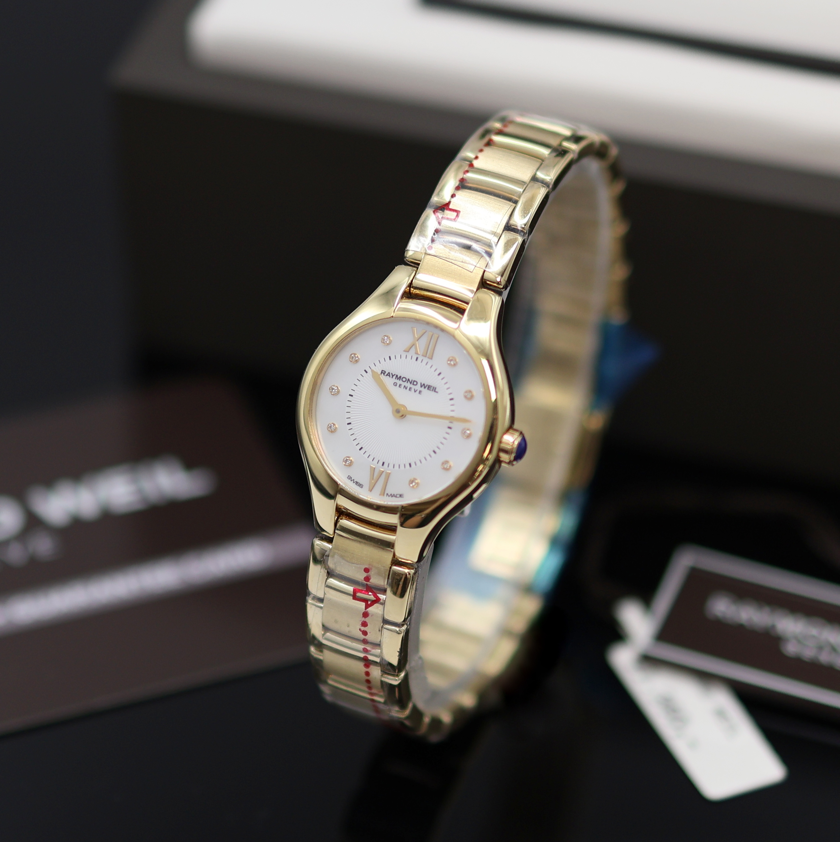 Image 27119727 - RAYMOND WEIL Neomia ungetragene Damenarmbanduhr Referenz 5124, quarz, verg. ...