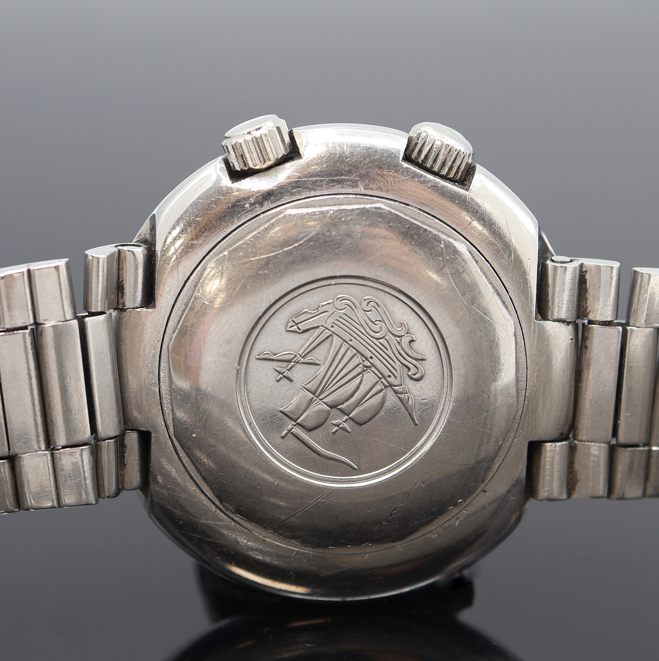 Detail e: TISSOT Navigator T12 Herrenarmbanduhr Referenz 44596, Schweiz um 1970, Automatik, massives Edelstahlgeh. inkl. orig. Gliederband (Gay Freres) m. ...