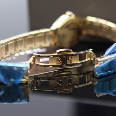 27119727e - RAYMOND WEIL Neomia ungetragene Damenarmbanduhr Referenz 5124, quarz, verg. ...