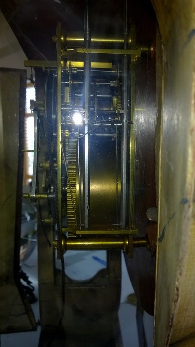 27119753b - Tischuhr G.J.M. Bintz A Francfort, mit Wandkonsole in Stil Neuenburger Pendule, ...