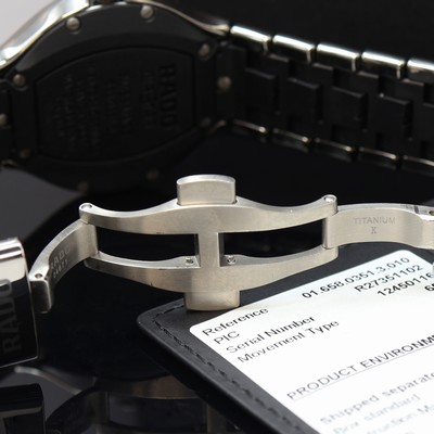 27119867e - RADO True ungetragene Damenarmbanduhr Referenz R27351102, Automatik, Keramikgeh. inkl. ...