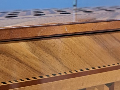 27120055j - Große böhmische Tonzungendrehorgel mit 8 Melodien, um 1820, Ventilbalken signiert J. ...