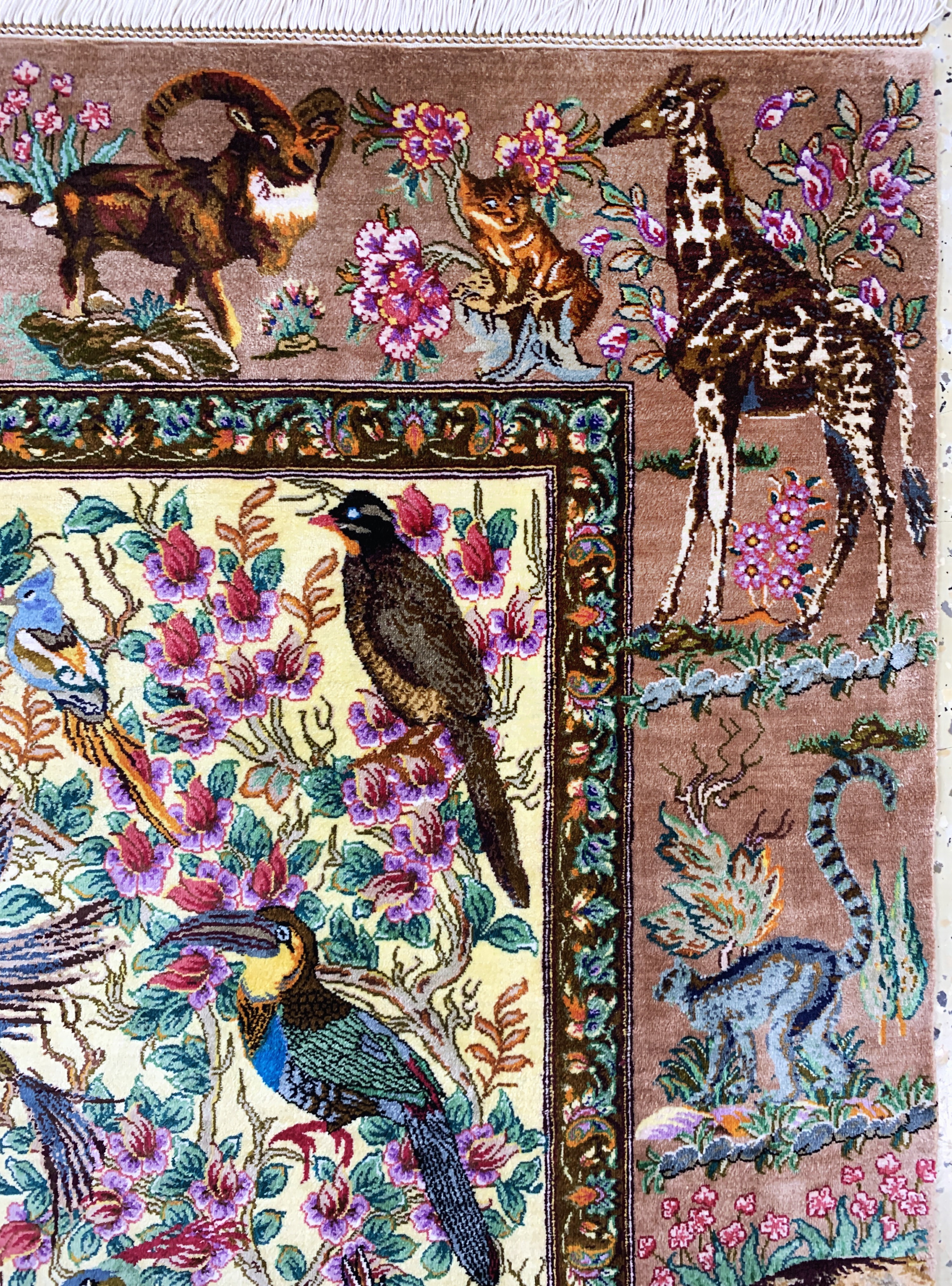 Detail h: Ghom Seide fein Persien, signiert"Sadeghzadeh", ca. 20 Jahre, reine Naturseide, ca. 155 x 100 cm, ca. 1,0 Mio. Kn/qm, EHZ:(nahezu ...