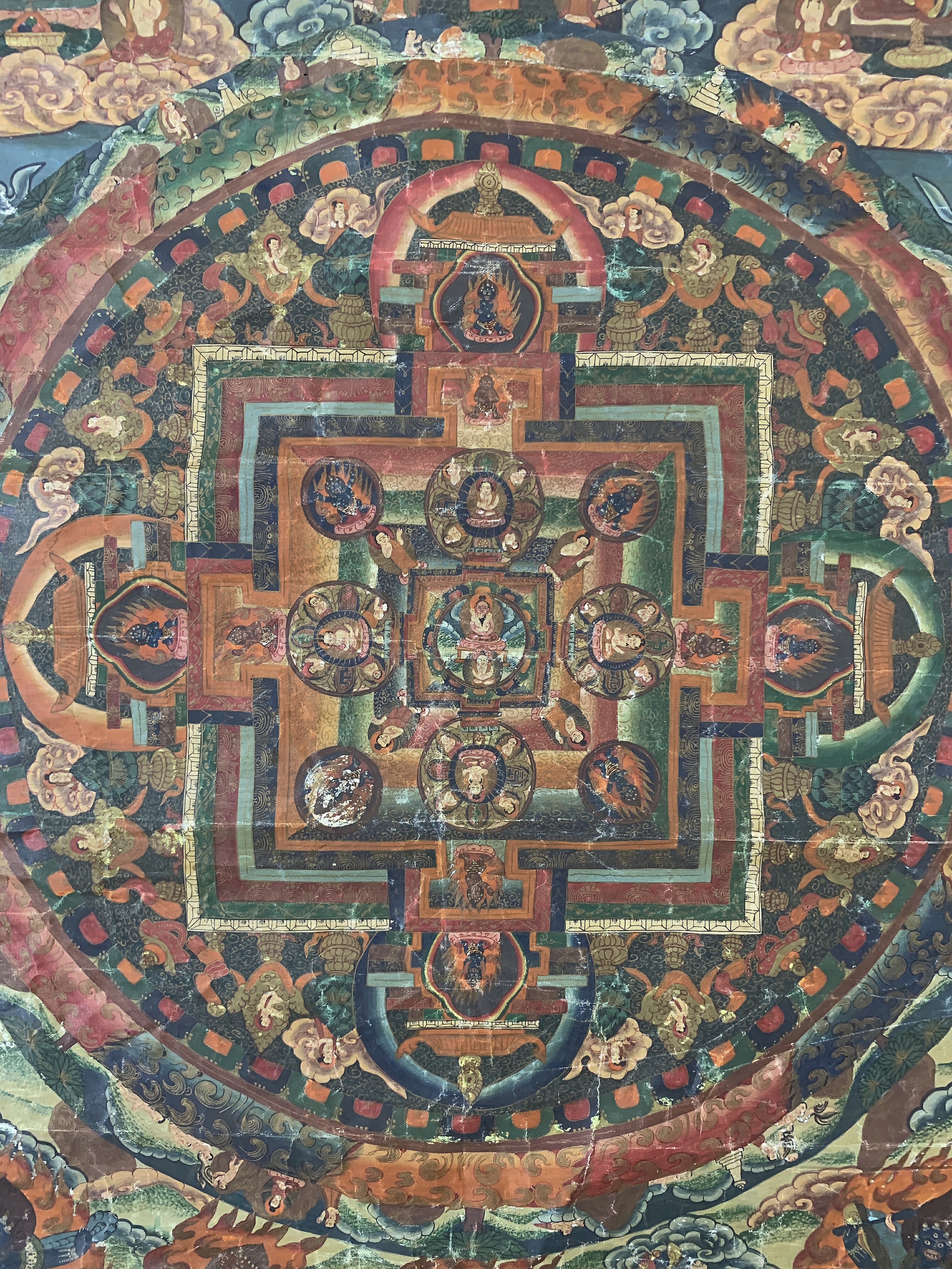 Detail c: Thangka antik, Tibet, um 1900, Papiermalerei, ca. 125 x 83 cm, EHZ: 3