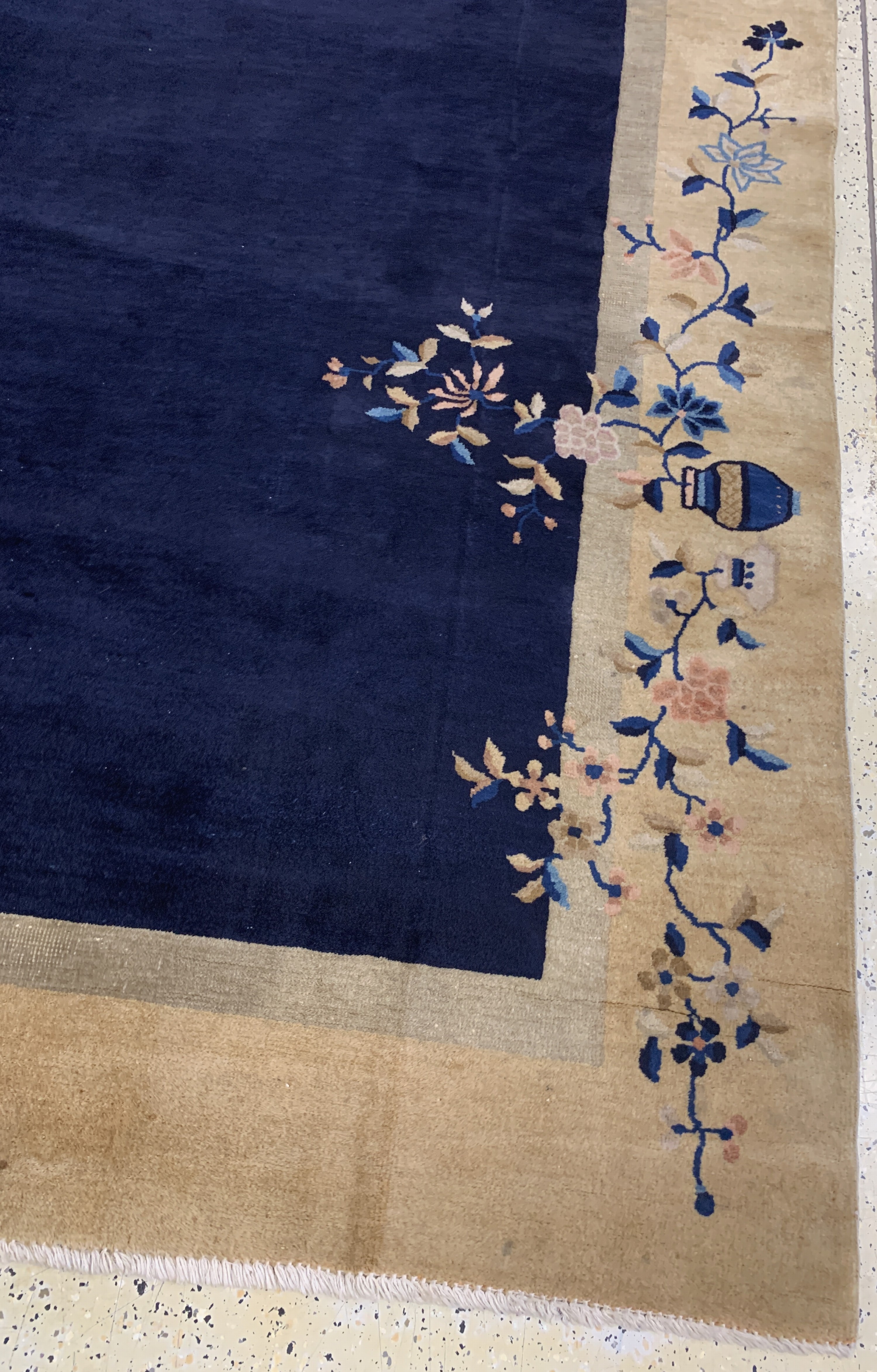 Detail c: Peking antik, China, um 1900, Wolle auf Baumwolle, ca. 350 x 275 cm, EHZ: 3