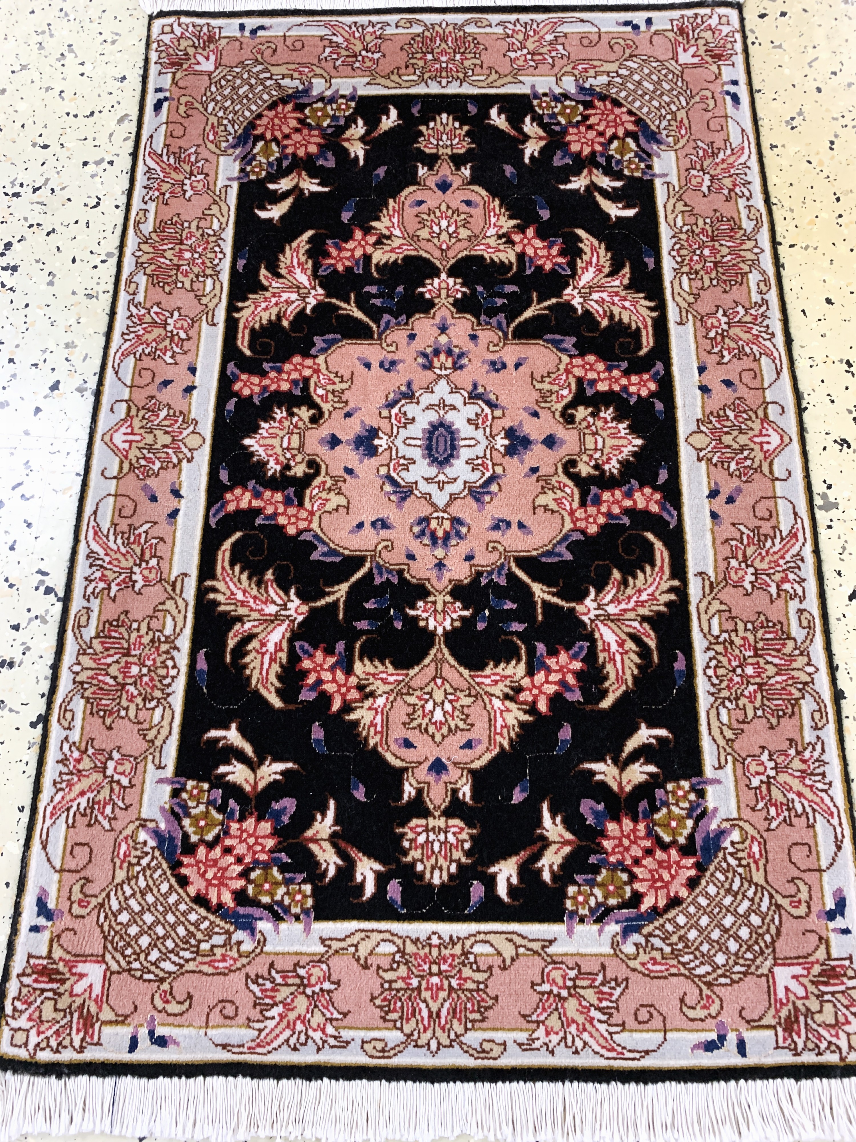 Detail c: Täbriz fein(50 Raj), Persien, Ende 20.Jhd, Korkwolle mit Seide, ca. 91 x 59 cm, ca. 500.000 Kn/qm, EHZ: 1-2