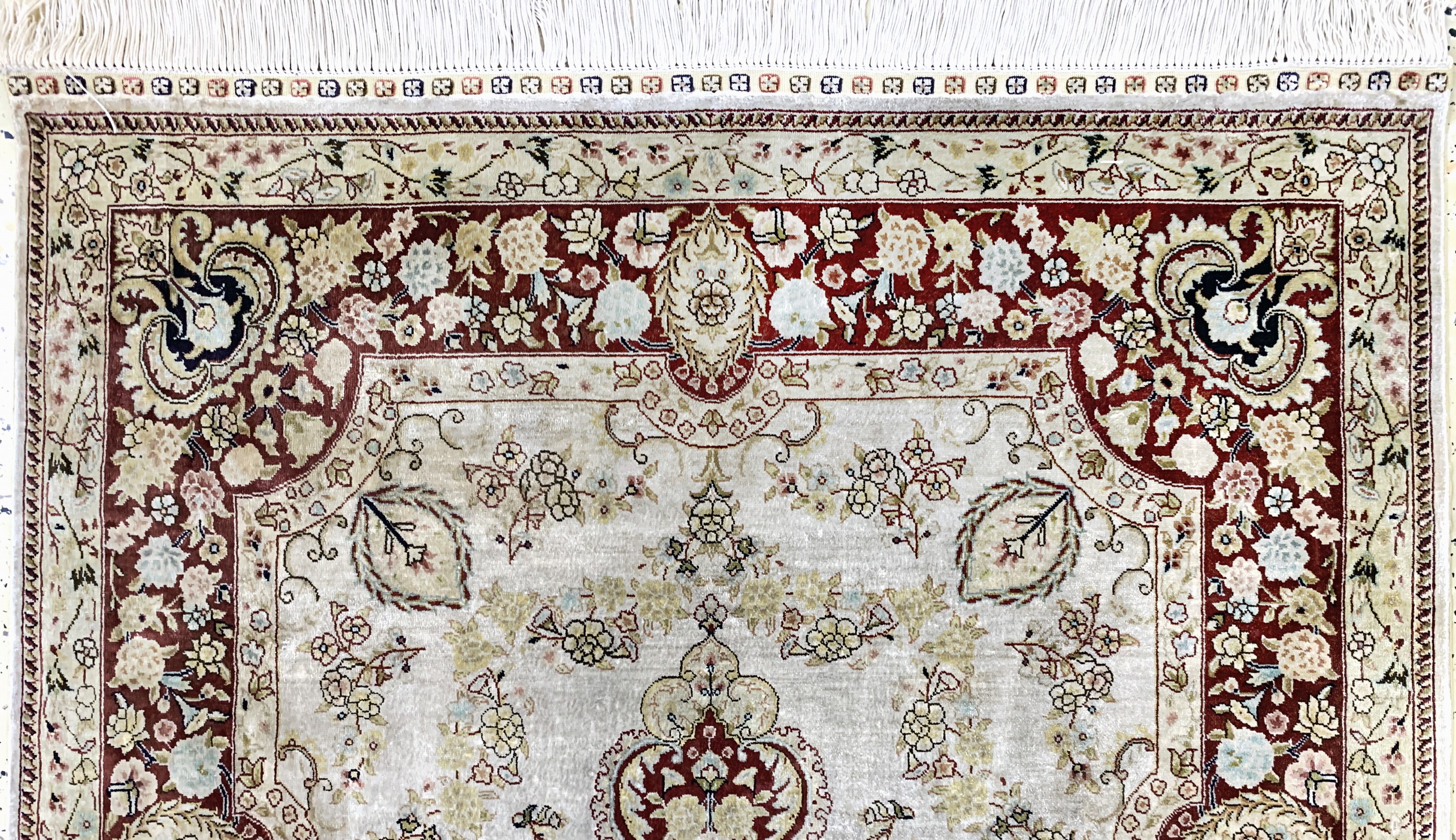 Detail a: Hereke Seide fein, China, Ende 20.Jhd, reine Naturseide, ca. 154 x 93 cm, Reinigungsbedürftig, EHZ: 2