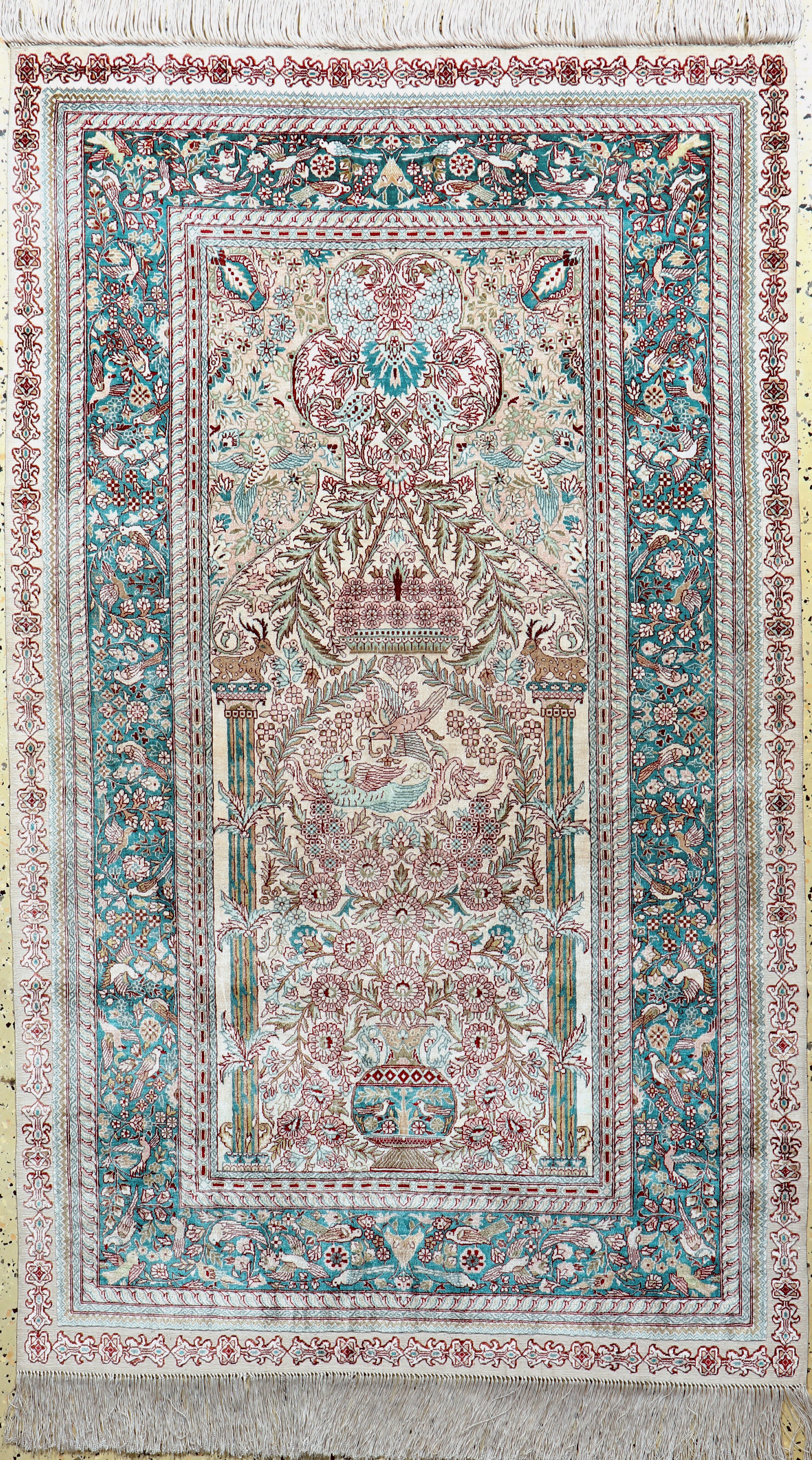 Image 27120552 - Hereke Seide fein, China, Ende 20.Jhd, reine Naturseide, ca. 154 x 92 cm, ca. 1,0 Mio. ...