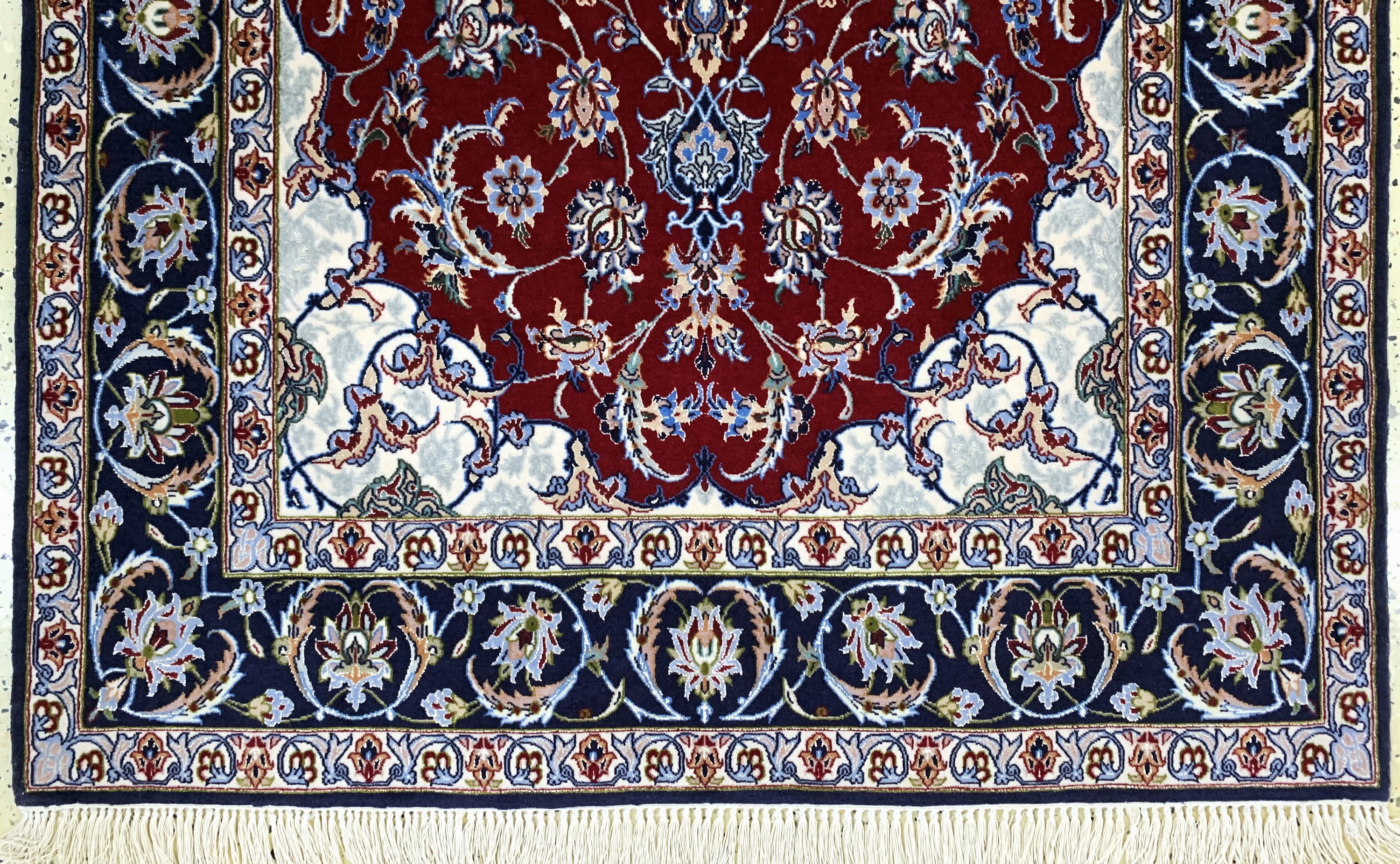 Detail c: Esfahan fein, Persien, Ende 20.Jhd, Korkwolle mit und auf Seide, ca. 174 x 111 cm, ca. 1,0 Mio. Kn/qm, EHZ: 1-2