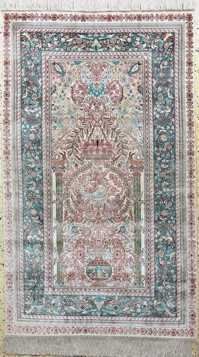Image Hereke Seide fein, China, Ende 20.Jhd, reine Naturseide, ca. 154 x 92 cm, ca. 1,0 Mio. ...