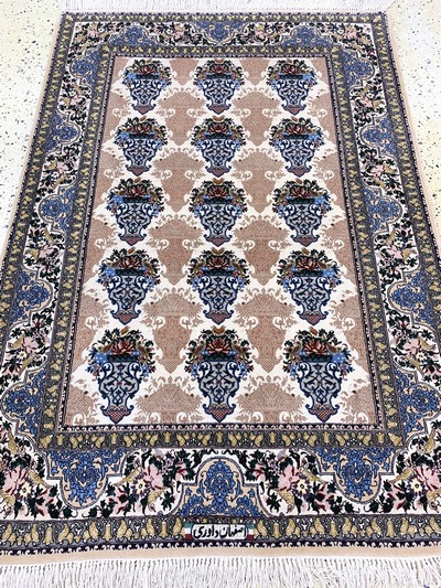 27120581d - Esfahan´Davari´fein signiert, Persien, Ende20.Jhd, Korkwolle mit und auf Seide, ca. 157 ...