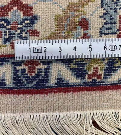 27120597h - Esfahan fein alt, Persien, Mitte 20.Jhd, Korkwolle auf Baumwolle, ca. 236 x 154 cm, ...
