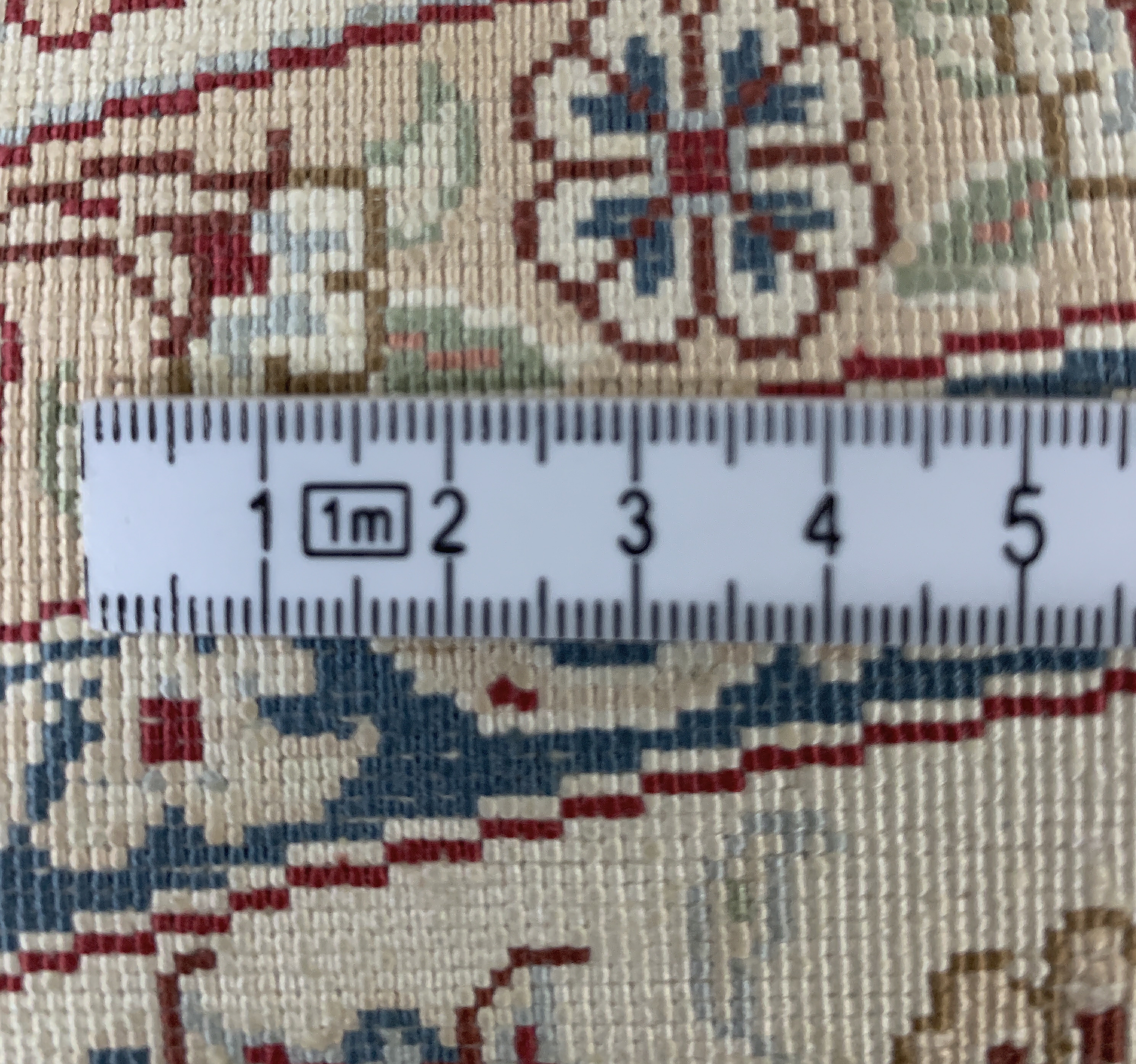 Detail f: Hereke Seide fein, China, Ende 20.Jhd, reine Naturseide, Durchmesser: ca. 154 cm, Reinigungsbedürftig, EHZ: 2