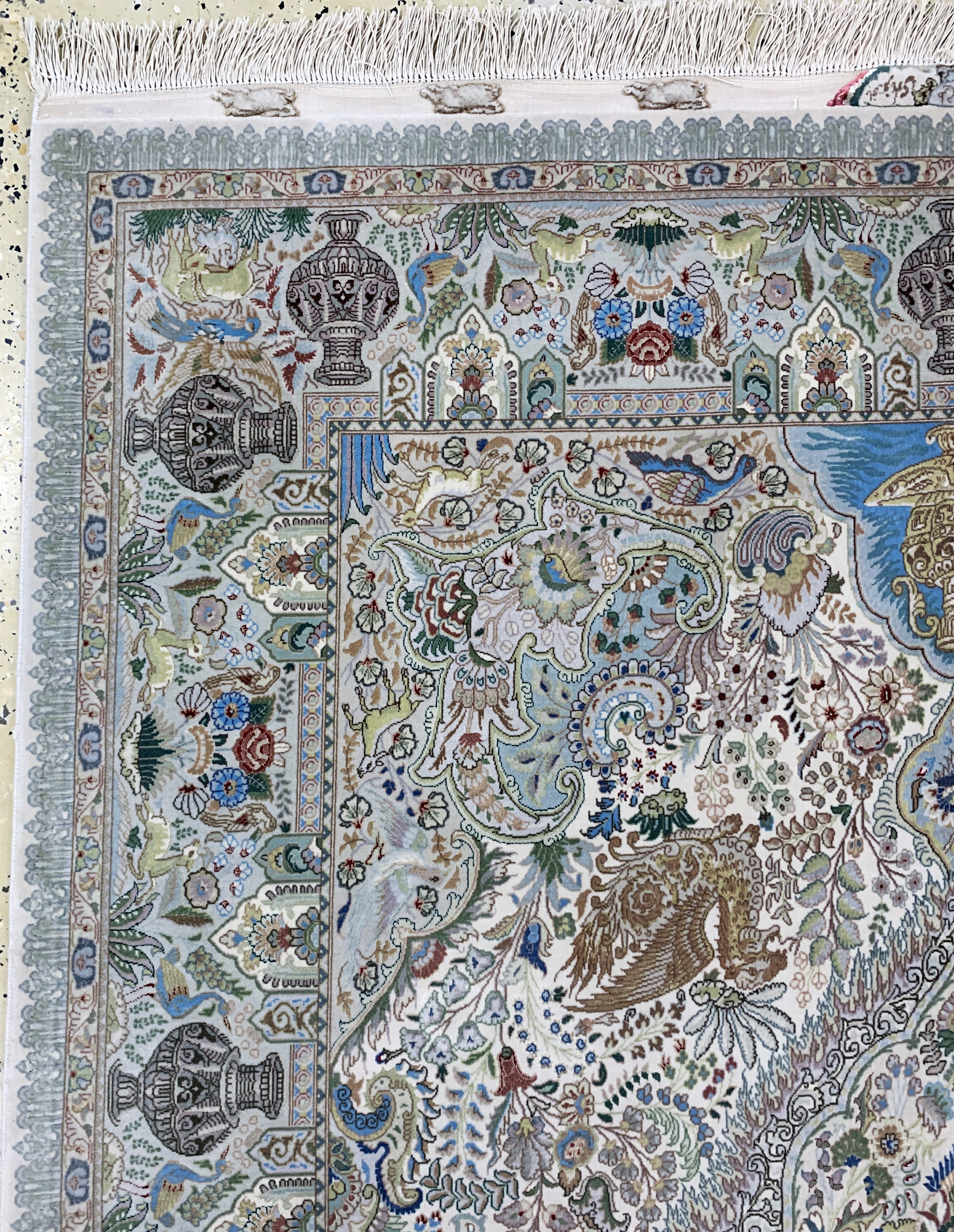 Detail d: Täbriz Sehr fein(70 Raj), Persien, signiert, Mitte 20.Jhd, Korkwolle mit und auf Seide, ca. 212 x 152 cm, ca. 1,0 Mio. Kn/qm, EHZ: 1-2