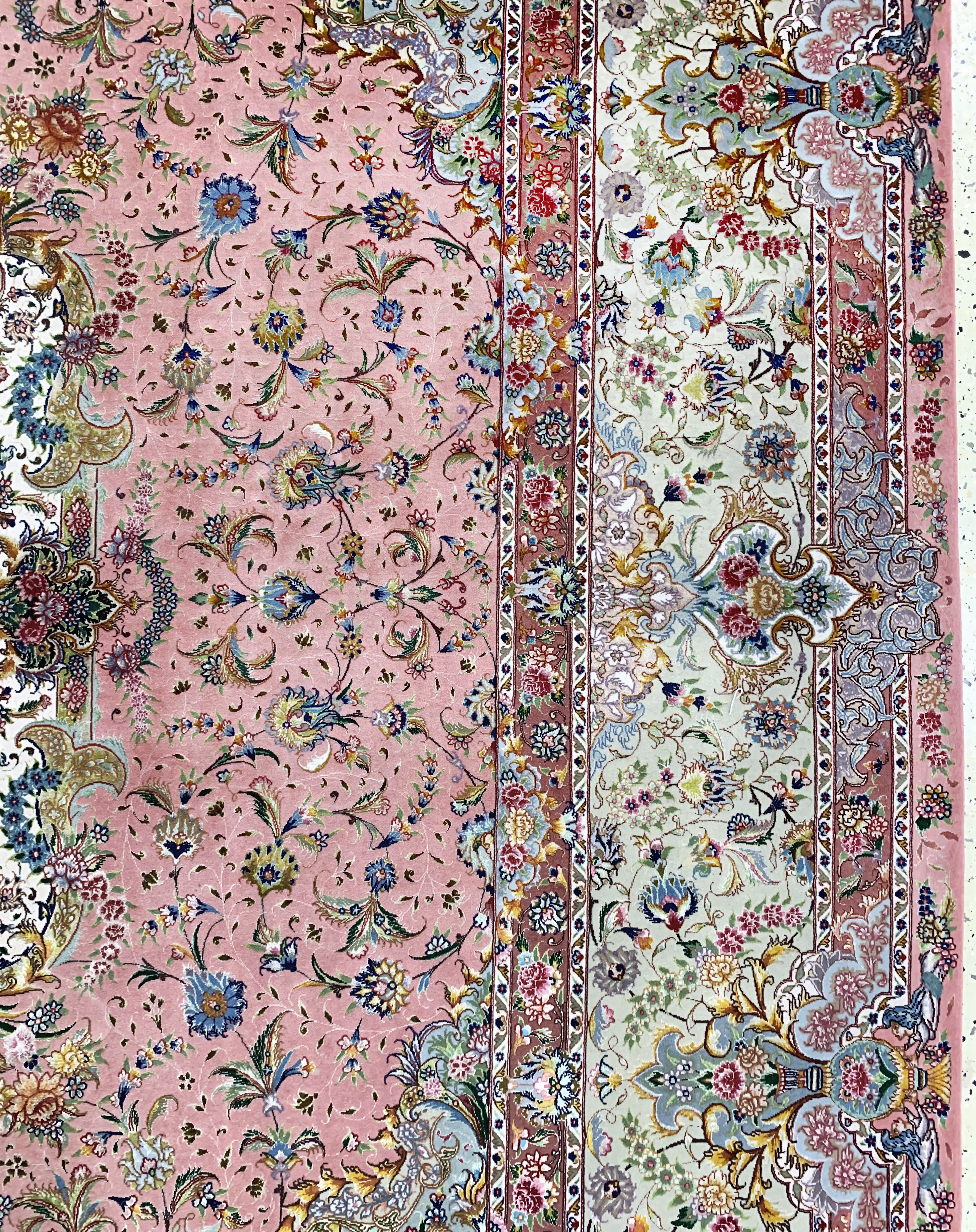 Detail f: Täbriz"Shadkam"fein(60 Raj), Persien signiert, Mitte 20.Jhd, Korkwolle mit und auf Seide, ca. 420 x 300 cm, ca. 800.000 Kn/qm, EHZ: ...