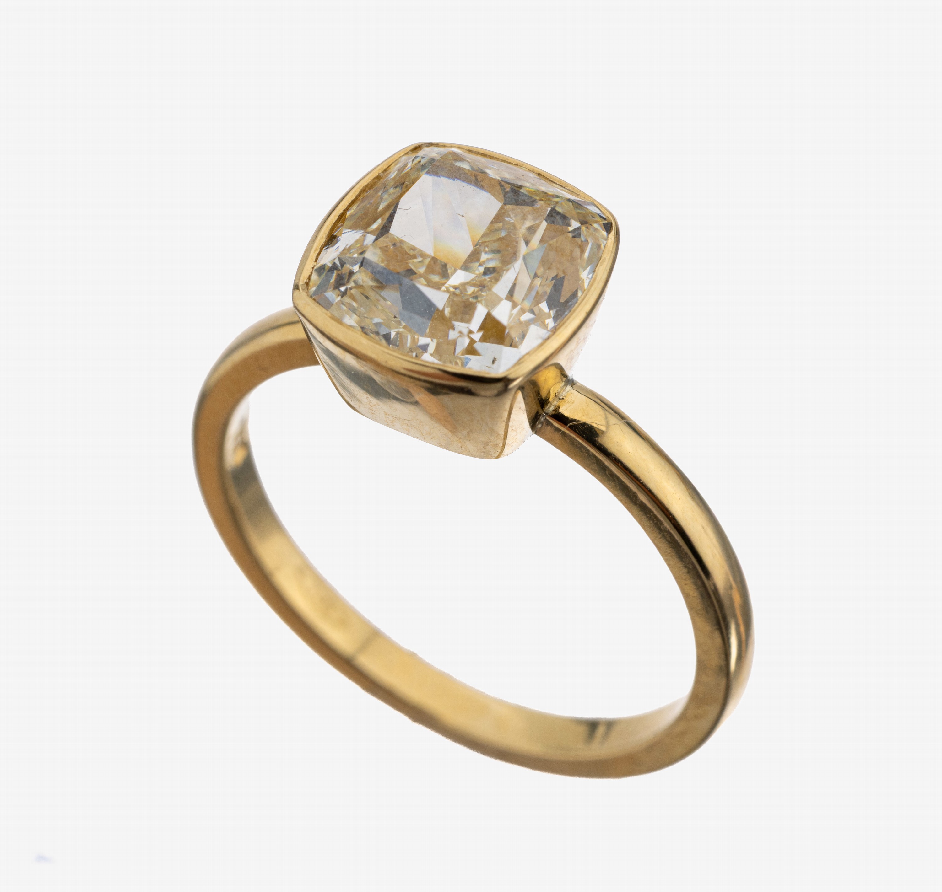 Image 27120627 - 18 kt Gold Diamant-Ring, GG 750/000, Diamant im Cushion Cut 3.47 ct get.Weiß (K)/vs2, ...