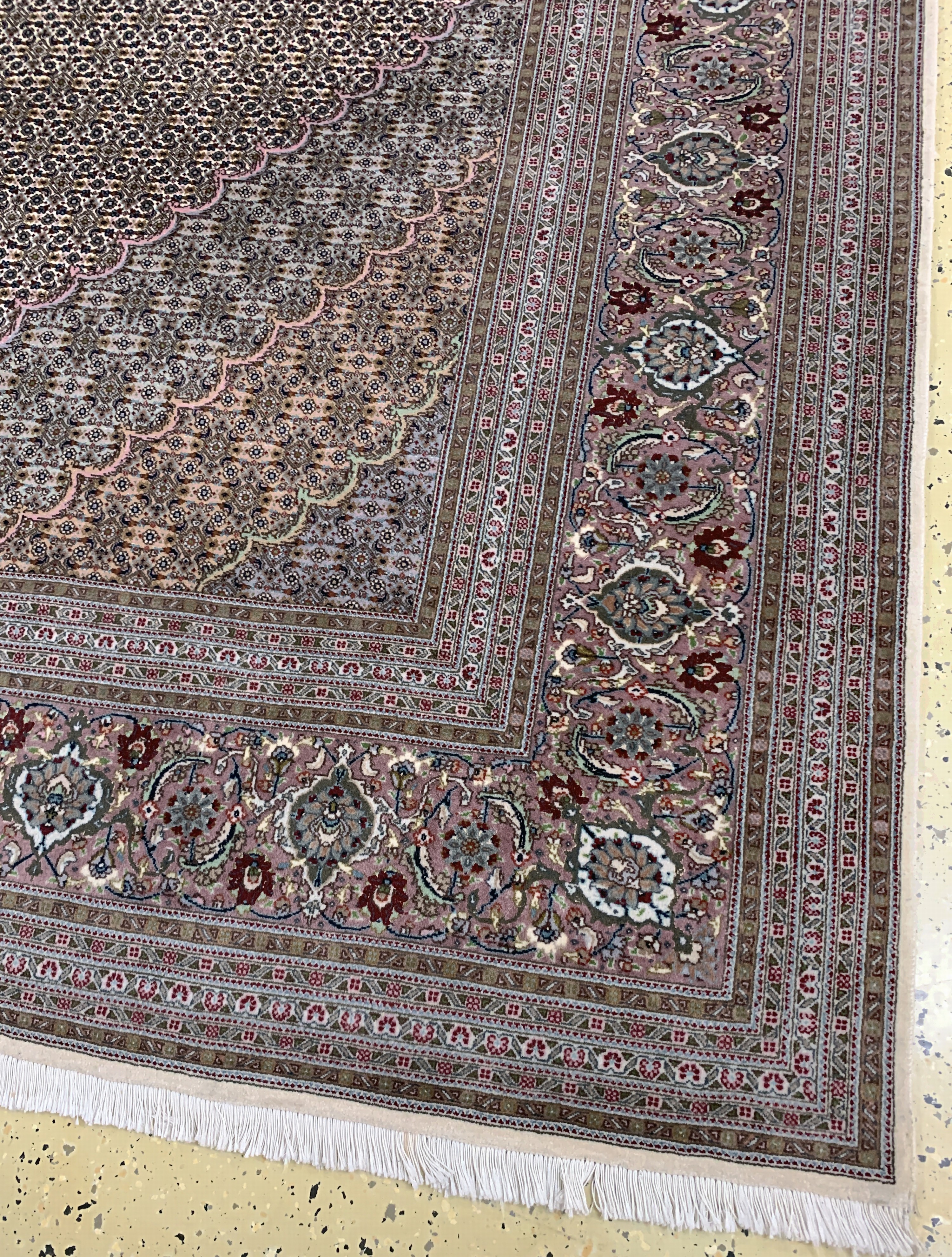 Detail a: Täbriz fein(50 Raj), Persien, Ende 20.Jhd, Korkwolle mit Seide, ca. 353 x 252 cm, ca. 500.000 Kn/qm, EHZ: 2