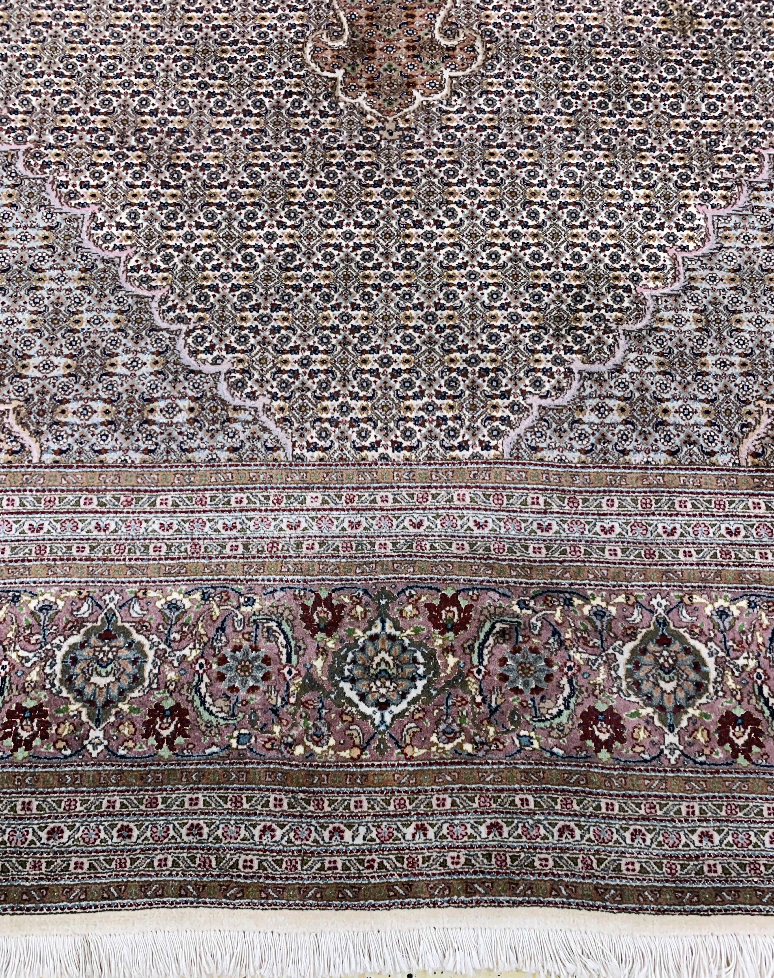 Detail g: Täbriz fein(50 Raj), Persien, Ende 20.Jhd, Korkwolle mit Seide, ca. 353 x 252 cm, ca. 500.000 Kn/qm, EHZ: 2