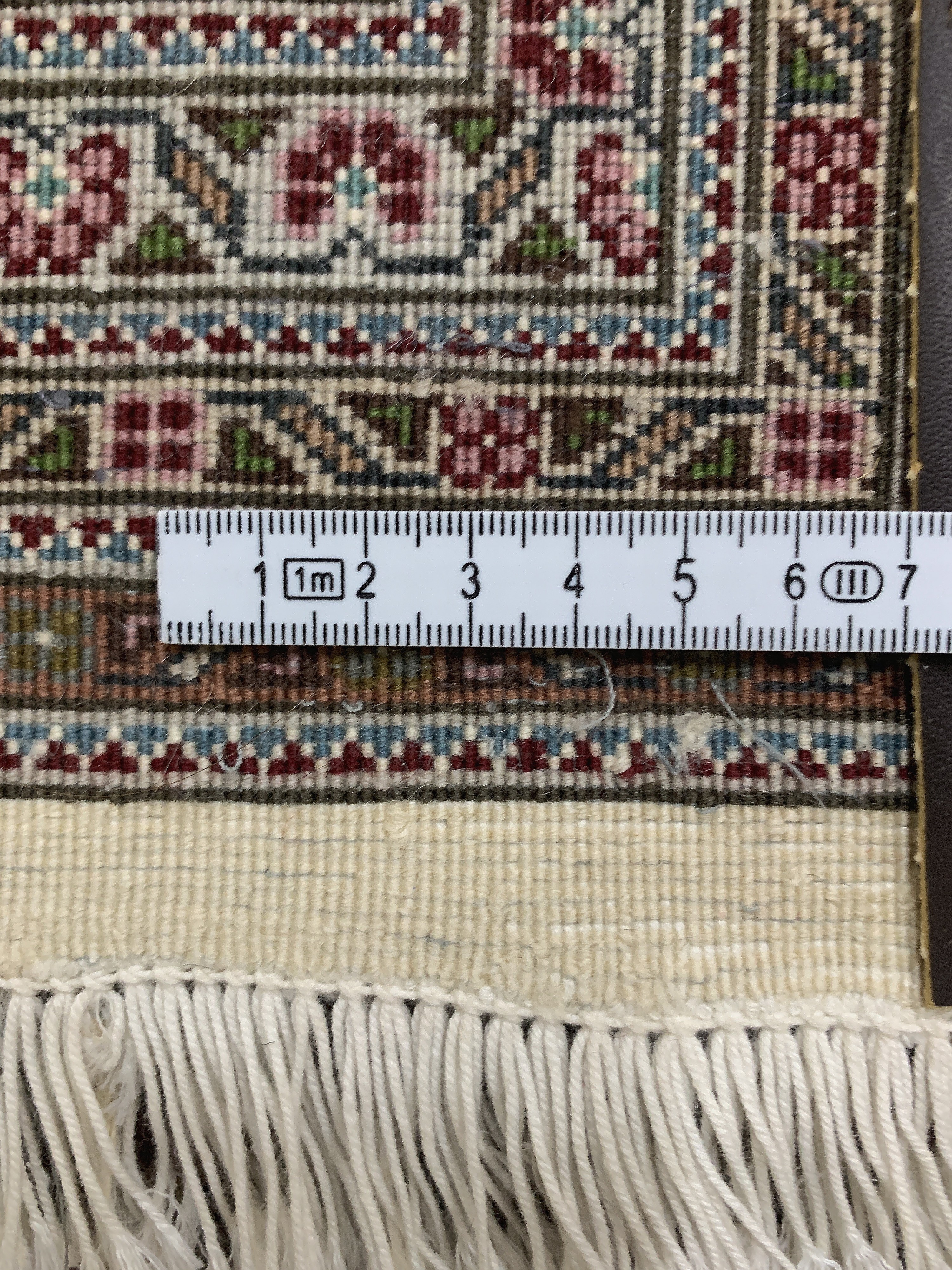 Detail j: Täbriz fein(50 Raj), Persien, Ende 20.Jhd, Korkwolle mit Seide, ca. 353 x 252 cm, ca. 500.000 Kn/qm, EHZ: 2