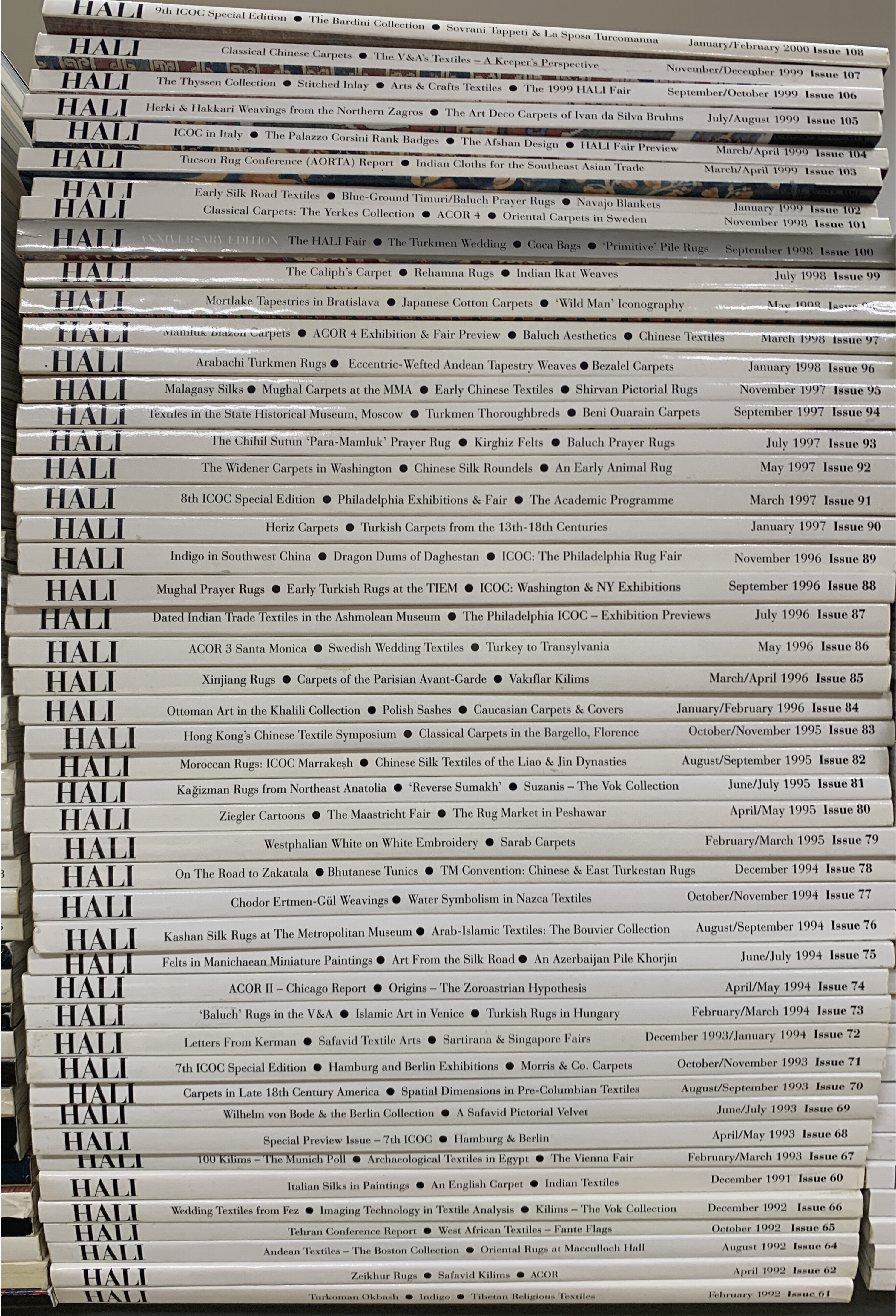 Detail b: 165 Hali Magazine(Nr.100 20 Jahre Jubiläums Ausgabe und Nr.137 25 Jahre Jubiläums Ausgabe)