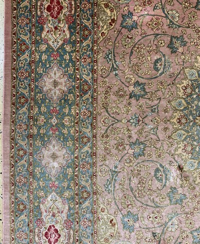 27120619c - Ghom Seide fein, Persien, Ende 20.Jhd, reine Naturseide, ca. 305 x 201 cm, ca. 1,0 Mio. ...