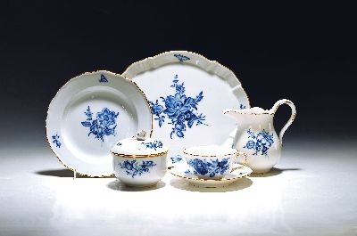 Image 9 service parts German flower, Meissen, Pfeiffer period and later/20th century, 2nd ...