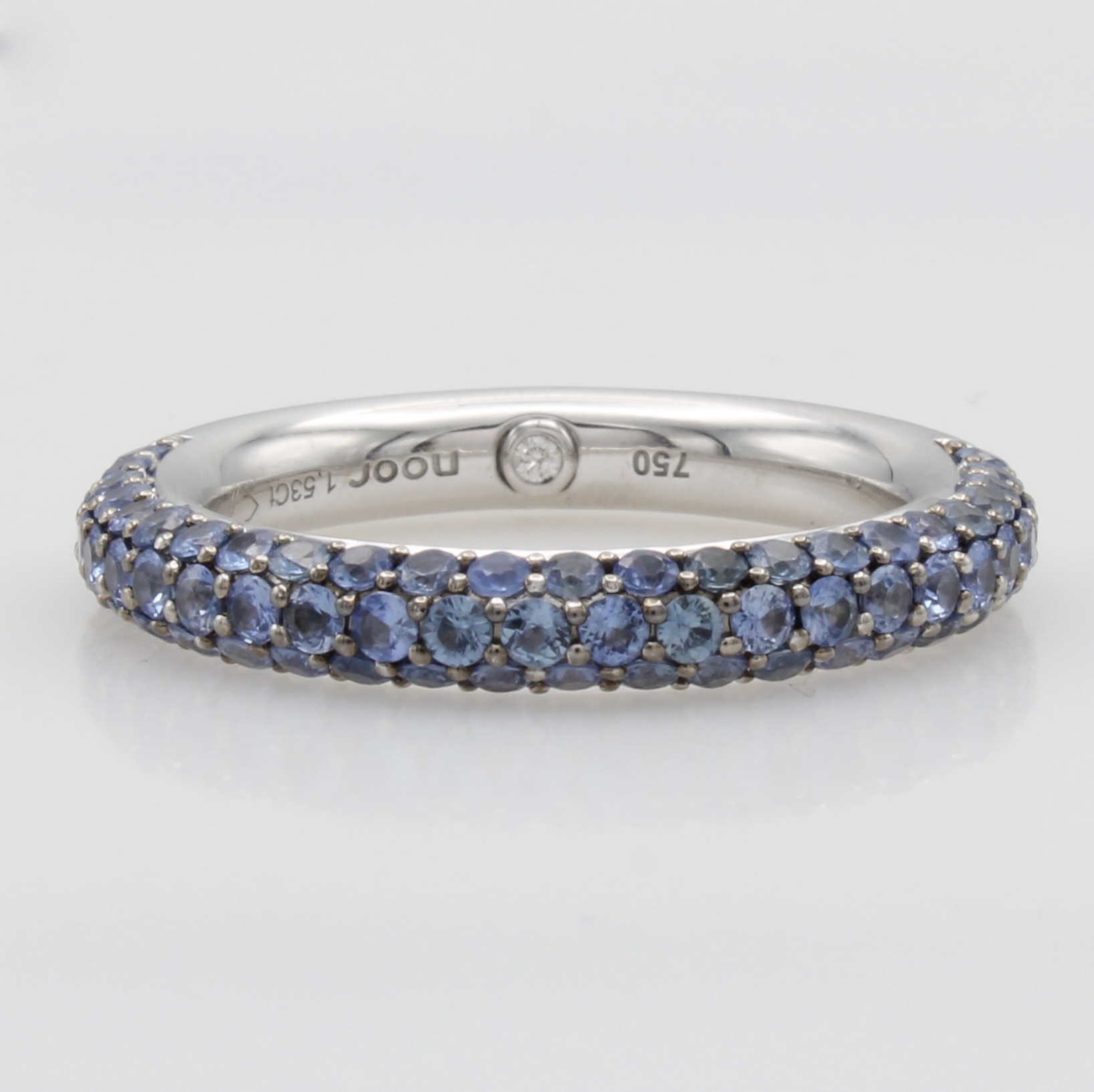 Image 27120727 - Ring mit Saphiren, WG 750/000, Schiene ca. 2/3 bes. m. hellblauen Saphiren zus. ca. 1.67 ...