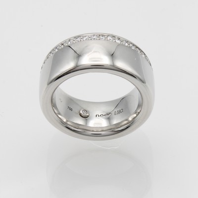 27120729b - Ring mit Brillanten, WG 750/000, Schiene rundum bes. m. Brill. zus. ca. 0.60 ct feines ...