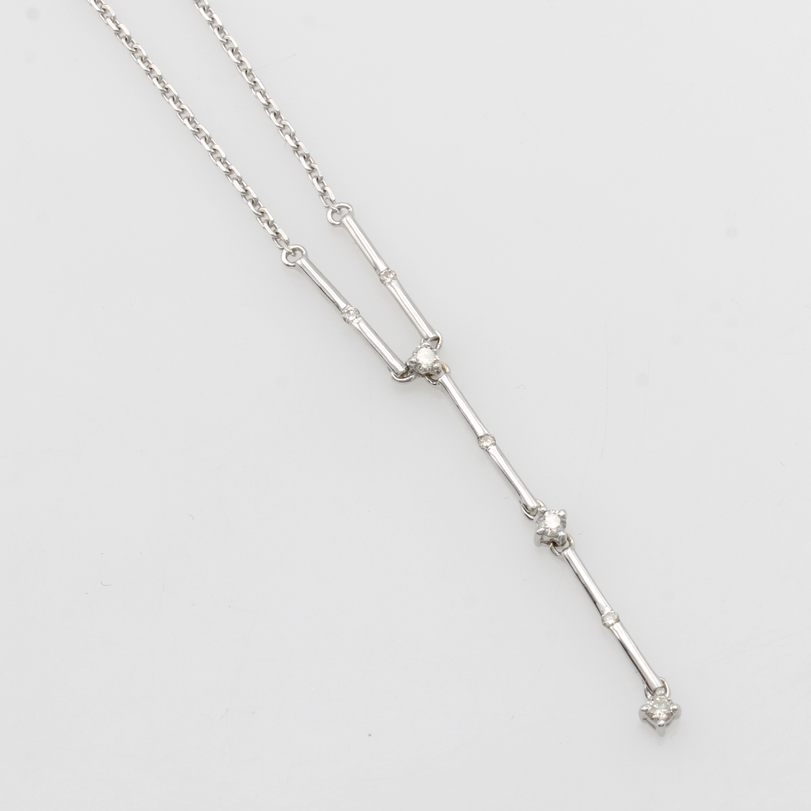 Image 27121351 - Collier mit Diamanten, WG 750/000, 3 Diam. zus. ca. 0.10 ct Weiß/si-p, in L. ca. 41 u. ...