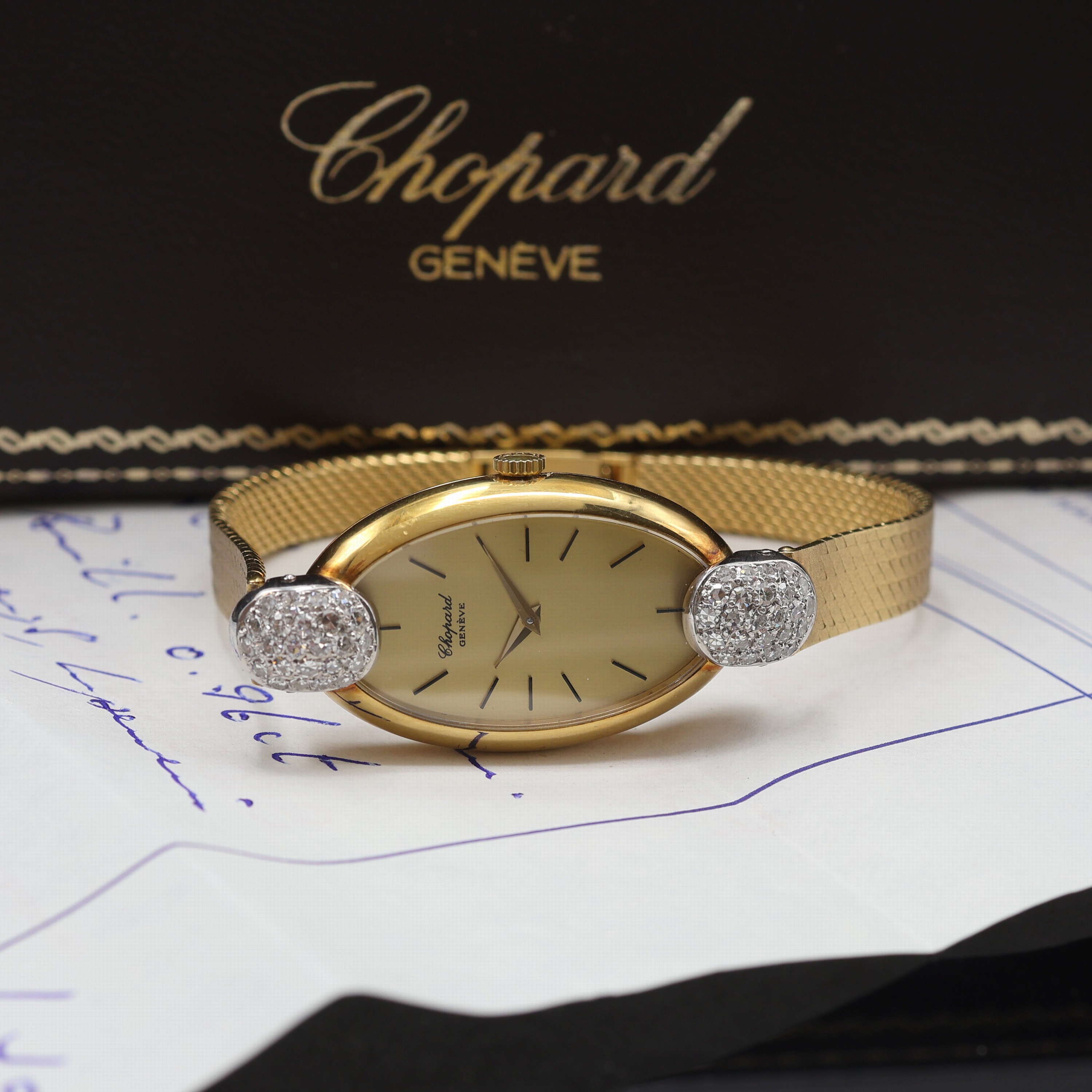 Image 27121384 - CHOPARD Damenarmbanduhr in GG 750/000 mit Brillanten Referenz 5047 1, Schweiz verk. lt. ...