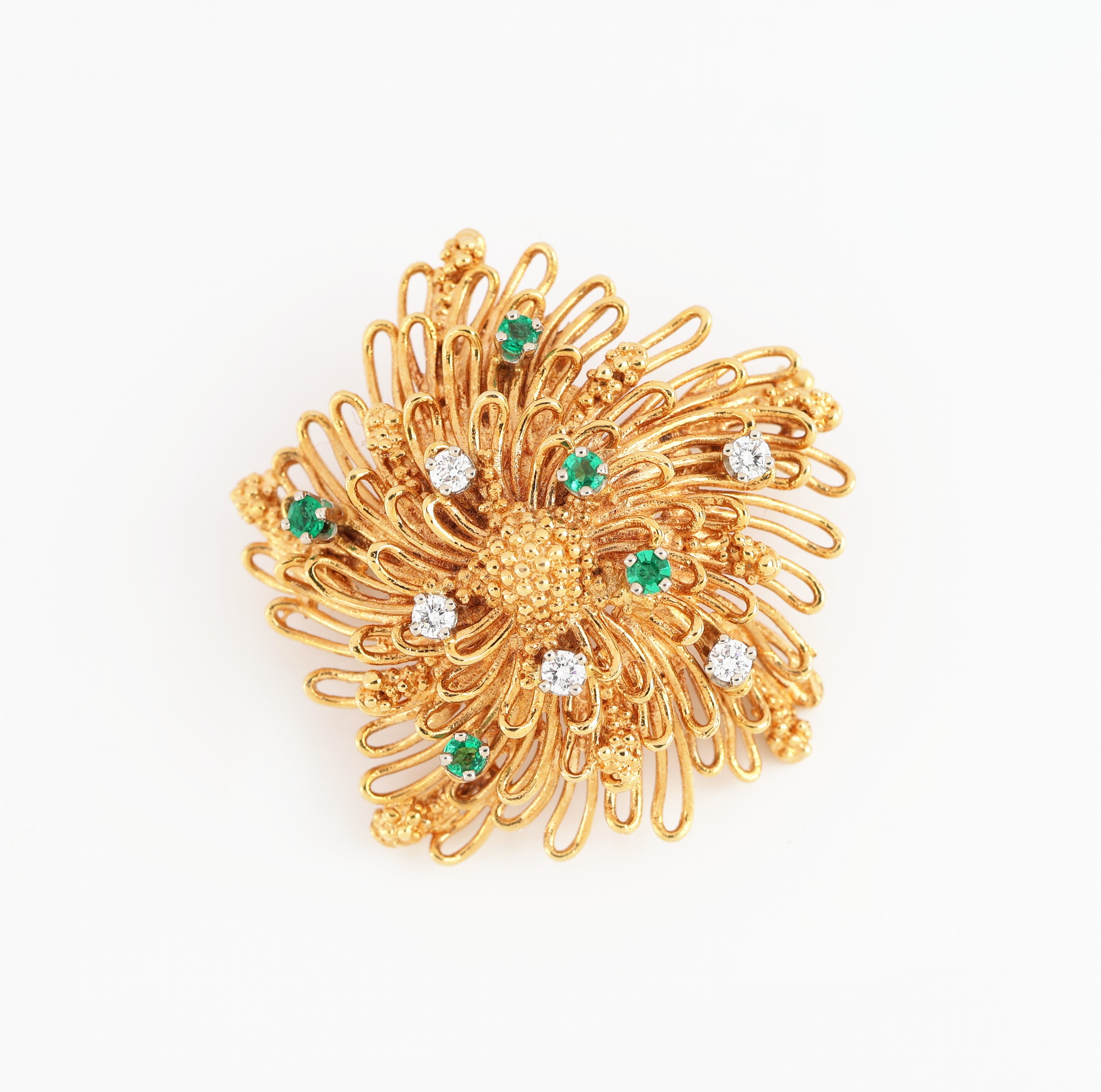 Detail a: 18 kt Gold LAUDIER Smaragd-Brillant-Brosche, GG 750/000, qualitätvolle Verarbeitung, 5 rundfacett. Smaragde zus. ca. 0.20 ct, 5 Brillanten zus. ca. ...