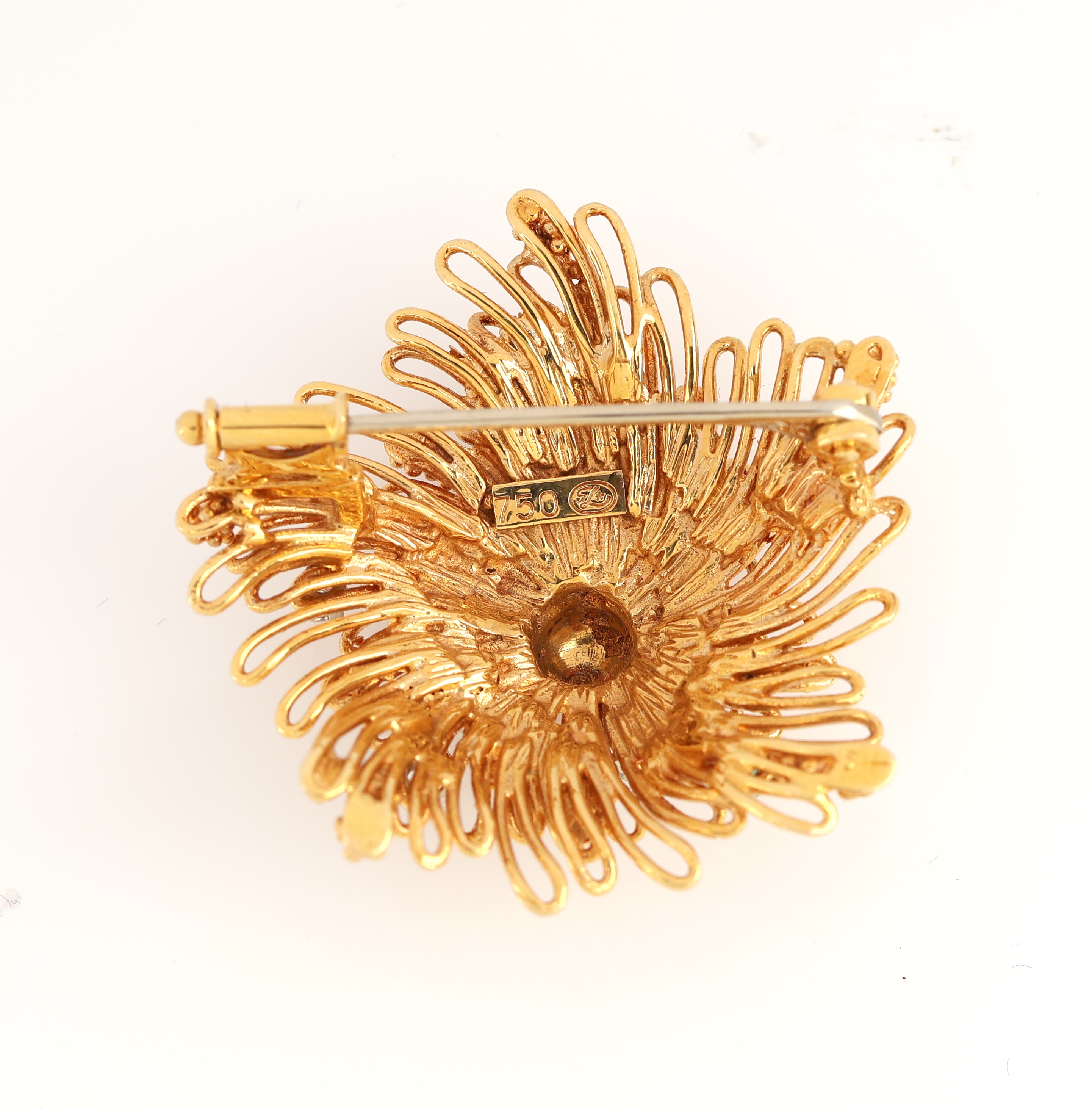 Detail b: 18 kt Gold LAUDIER Smaragd-Brillant-Brosche, GG 750/000, qualitätvolle Verarbeitung, 5 rundfacett. Smaragde zus. ca. 0.20 ct, 5 Brillanten zus. ca. ...
