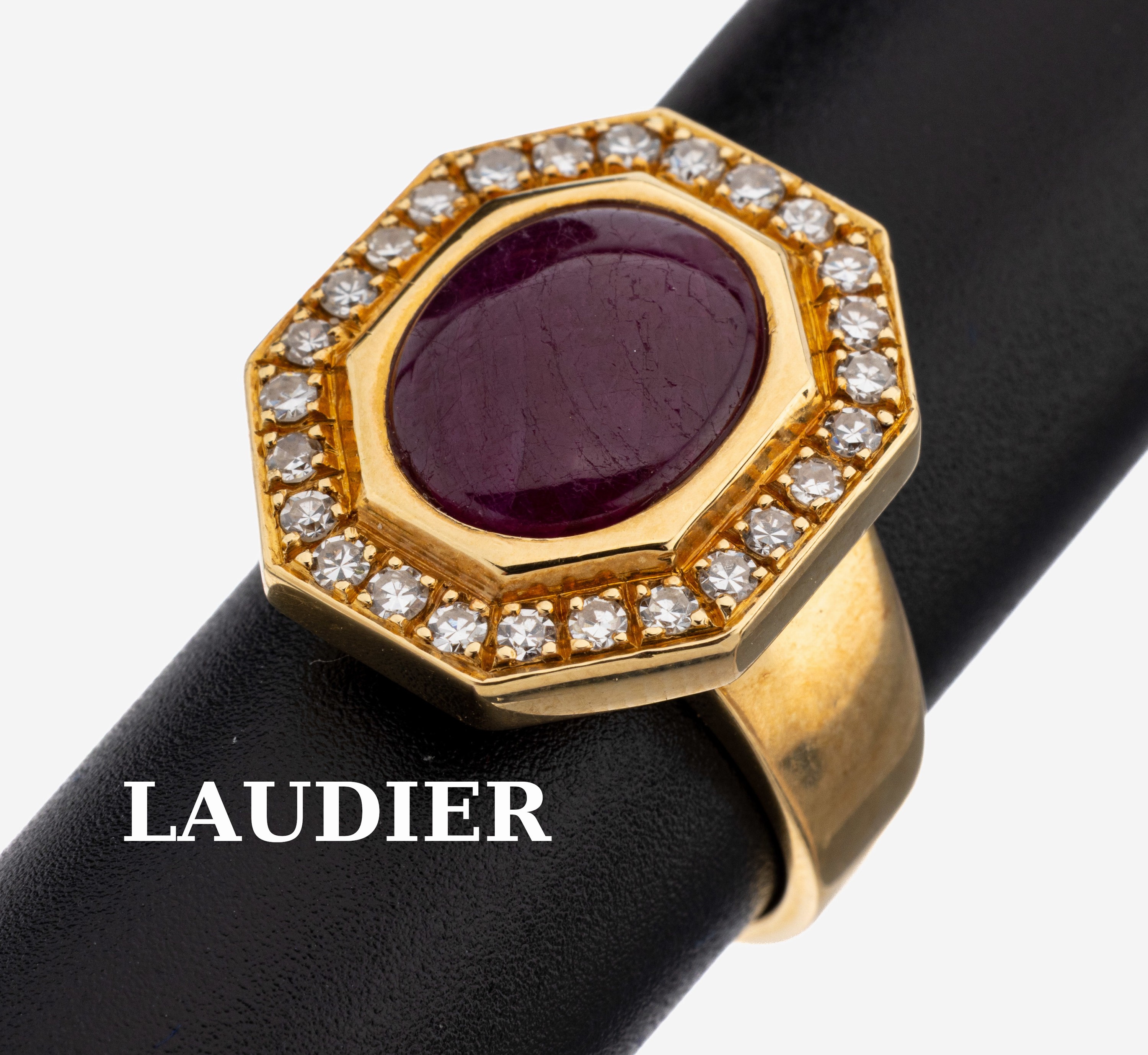 Image 27121387 - 18 kt gold LAUDIER ruby-brilliant-ring , YG 750/000, ruby-cabochon ca, 5.0 ct, 26 ...