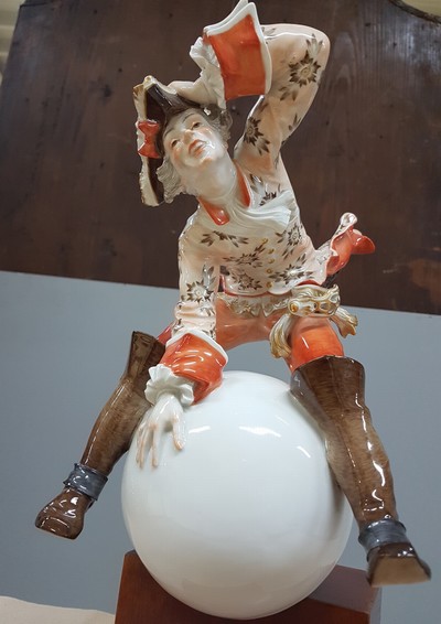 27121367d - Porzellanfigur Münchhausen, Meissen, Mitte 20. Jh., Entwurf Alexander Struck 1938, der ...