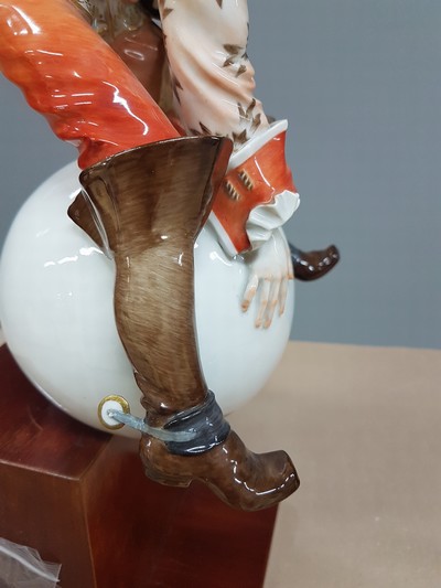 27121367g - Porzellanfigur Münchhausen, Meissen, Mitte 20. Jh., Entwurf Alexander Struck 1938, der ...
