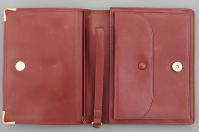 27121375b - CARTIER Konvolut 2 Leder Accessoires, bordeauxrotes Leder, 1 x Agendamappe mit ...