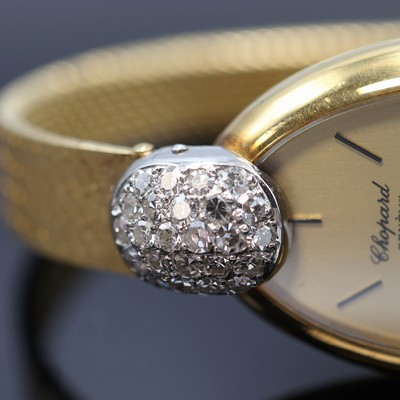 27121384b - CHOPARD Damenarmbanduhr in GG 750/000 mit Brillanten Referenz 5047 1, Schweiz verk. lt. ...