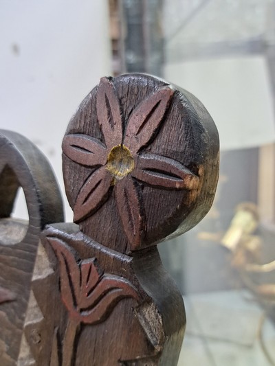 27121390i - Schwälmer Brautstuhl,Schwalm, Oberhessen 20.Jh., dunkles Holz mit durchbrochener ...