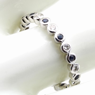 27121396a - Ring mit Brillanten und Saphiren, WG 585/000, 12 Brill. zus. ca. 0.21 ct feines ...