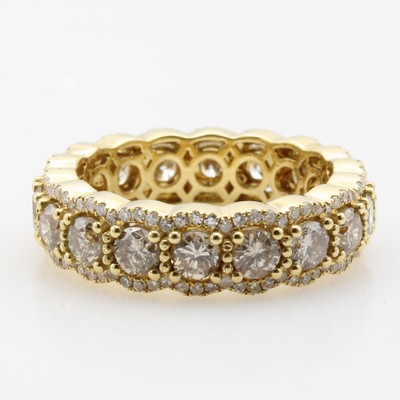 27121399a - Ring mit Brillanten, GG 750/000, 18 Brill. zus. ca. 2.57 ct u. 144 Brill. zus. ca. 0.56 ...