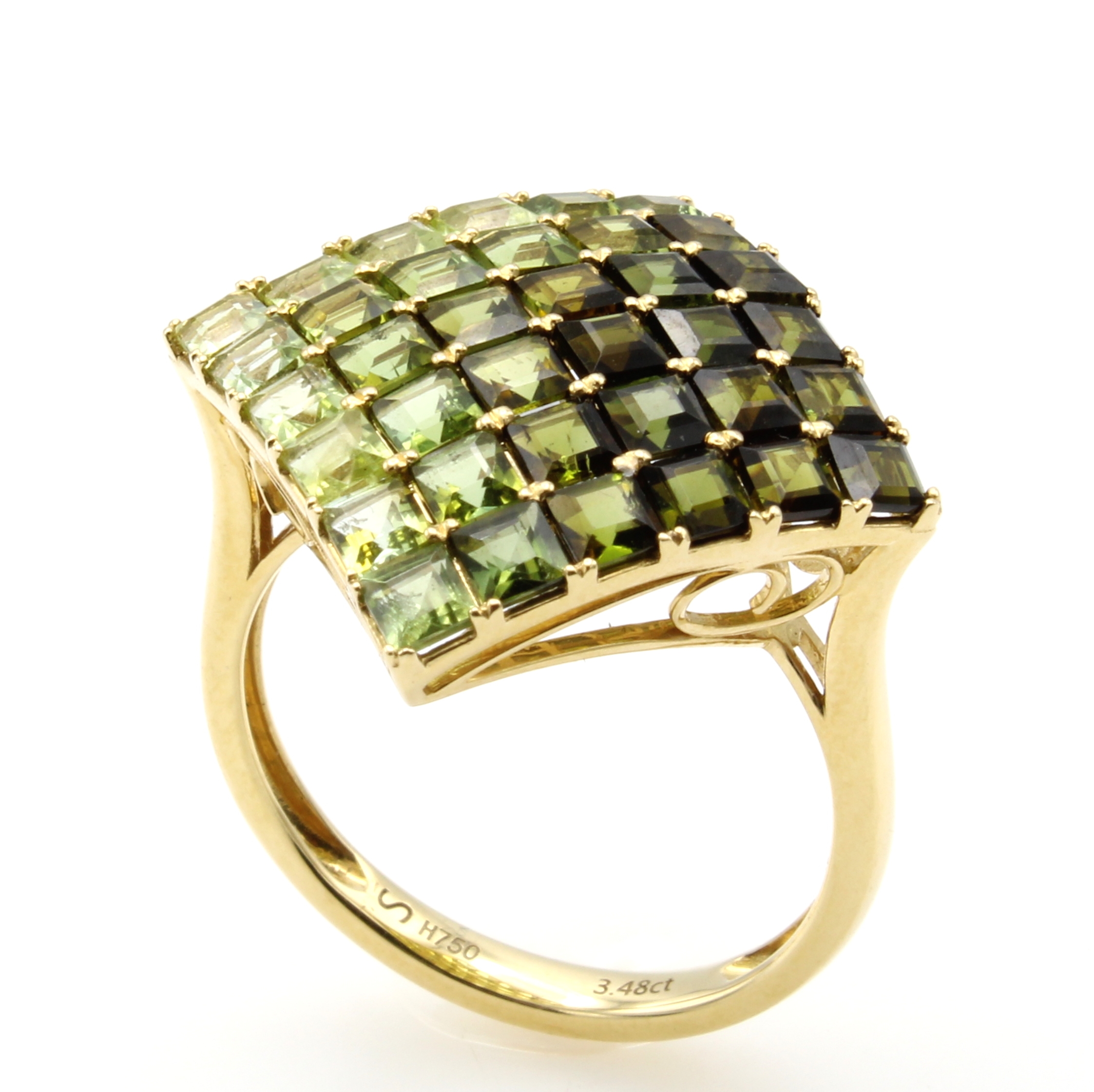 Image 27121419 - Ring mit Turmalinen, GG 750/000, 36 Turma- lincarrées in versch. Grüntönen zus. ca. ...