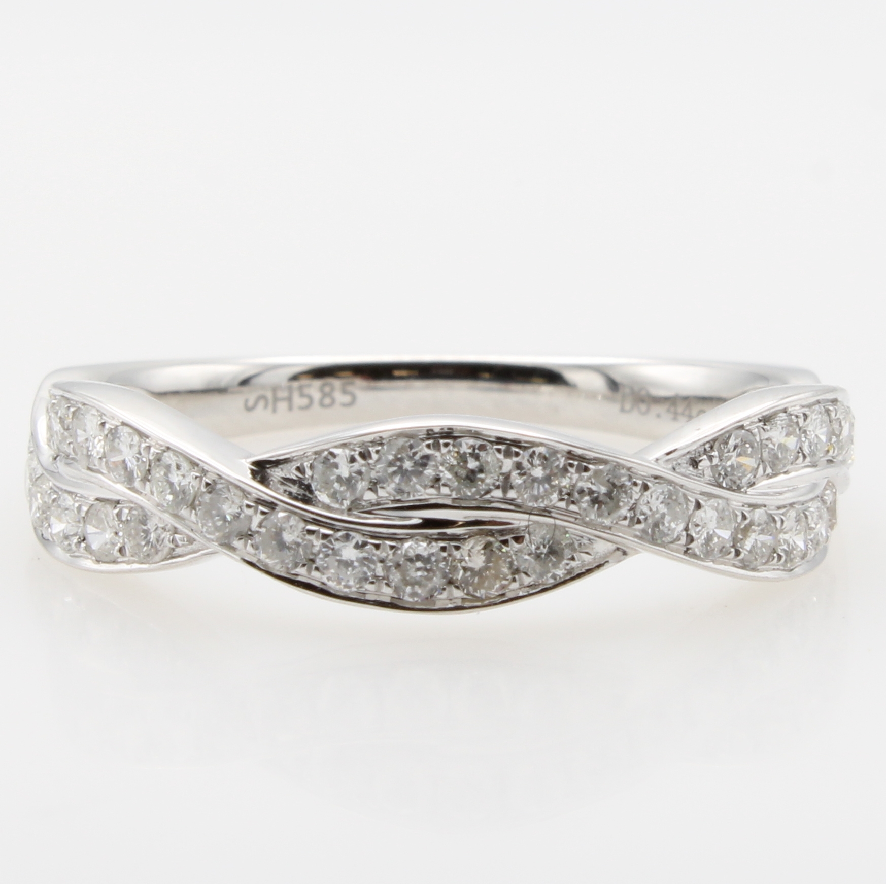 Image 27121430 - Ring mit Brillanten, WG 585/000, 34 Brill. zus. ca. 0.44 ct feines Weiß /vvs-vs, ver- ...