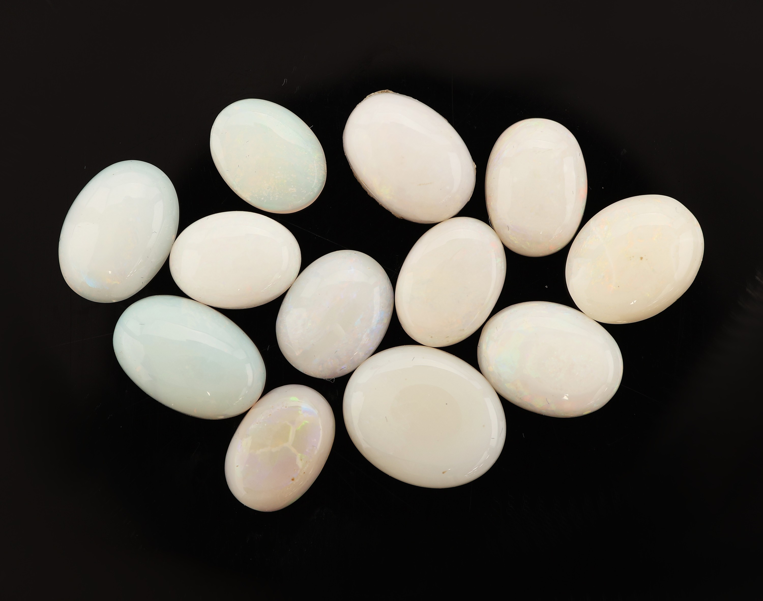 Image 27121447 - Lot 12 lose Opalcabochons, zus. 10.97 ct, in versch. Größen und Farbspielen, (1 x ...